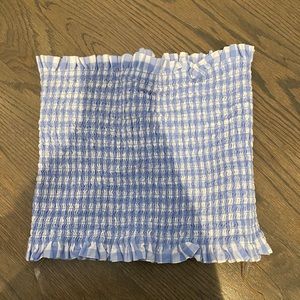 Blue patterned crop top